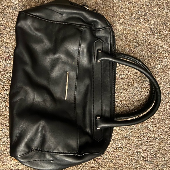 Purses - Picture 2 of 7